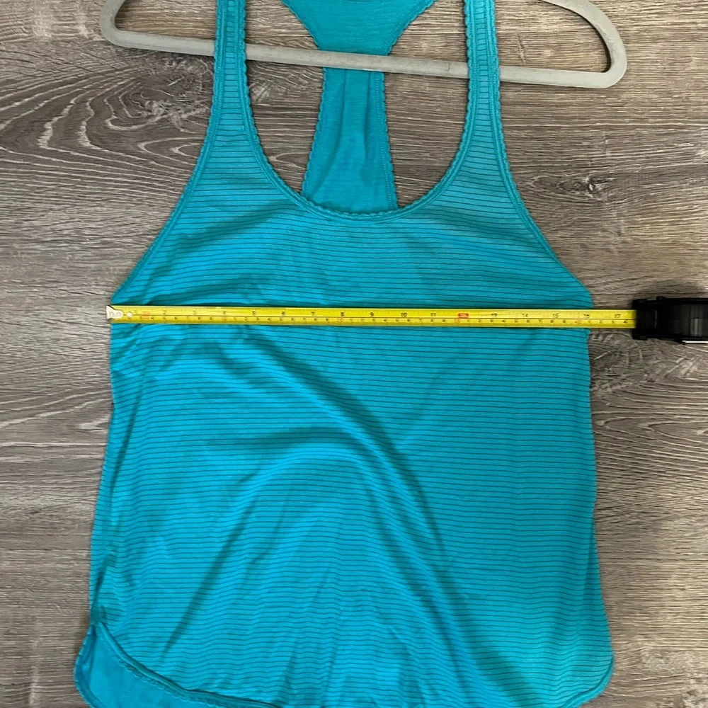 Lululemon Women Tank Top Racerback Blue Stripe 105 F Singlet Light Luon
